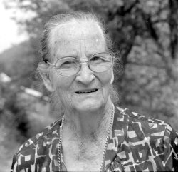 Dellie Norton