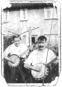 Ray and his father at Beechen Drive, with banjos - mid-1930s, courtesy Dave Andrews